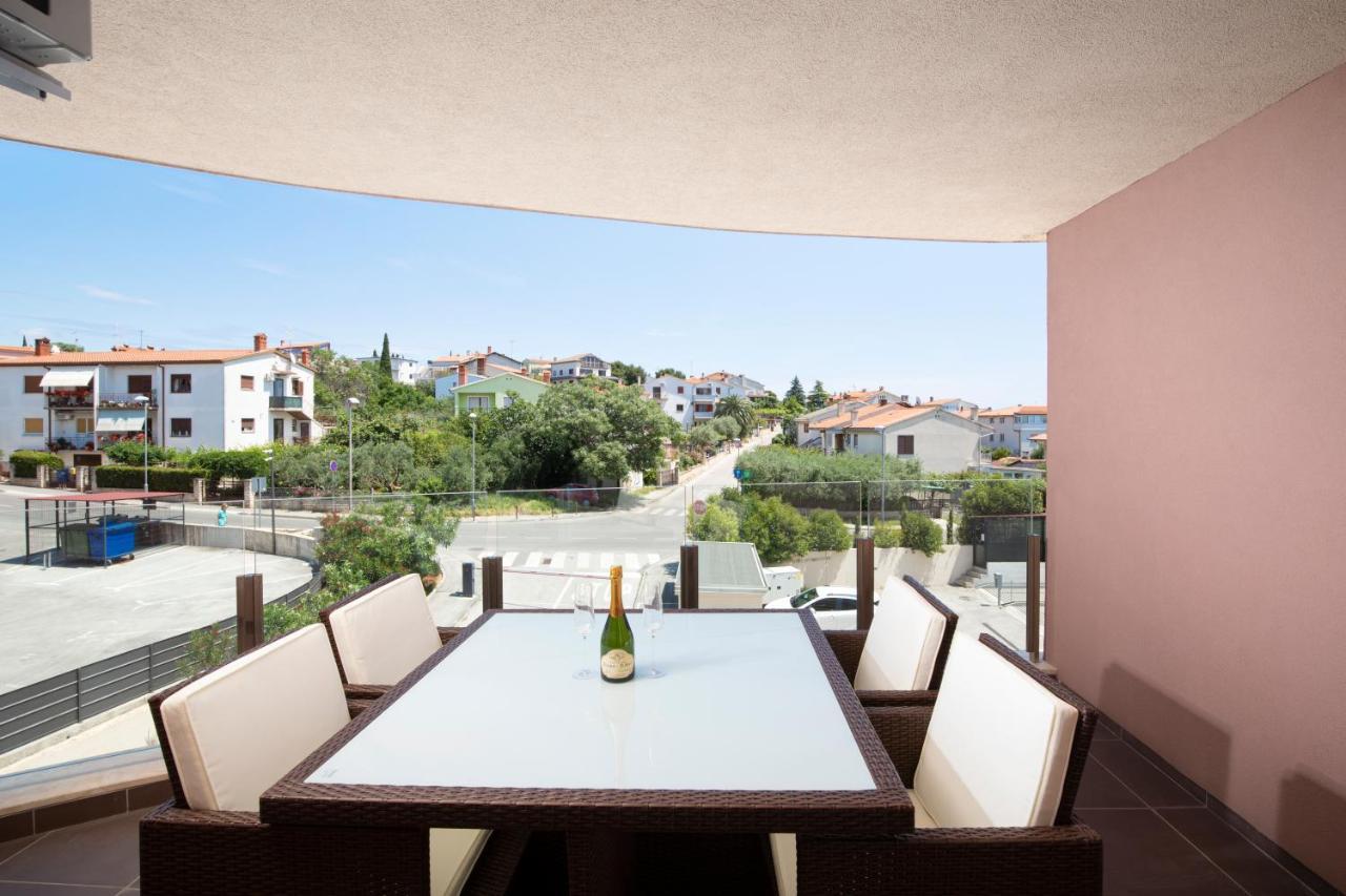 Monte Paradiso Sun Apartment Pula Exterior foto